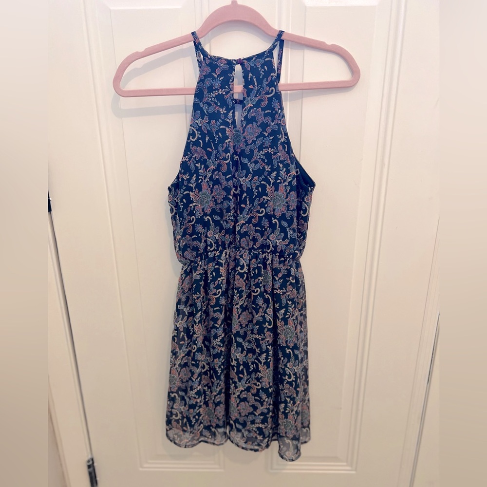 Beautiful flowered keyhole dress